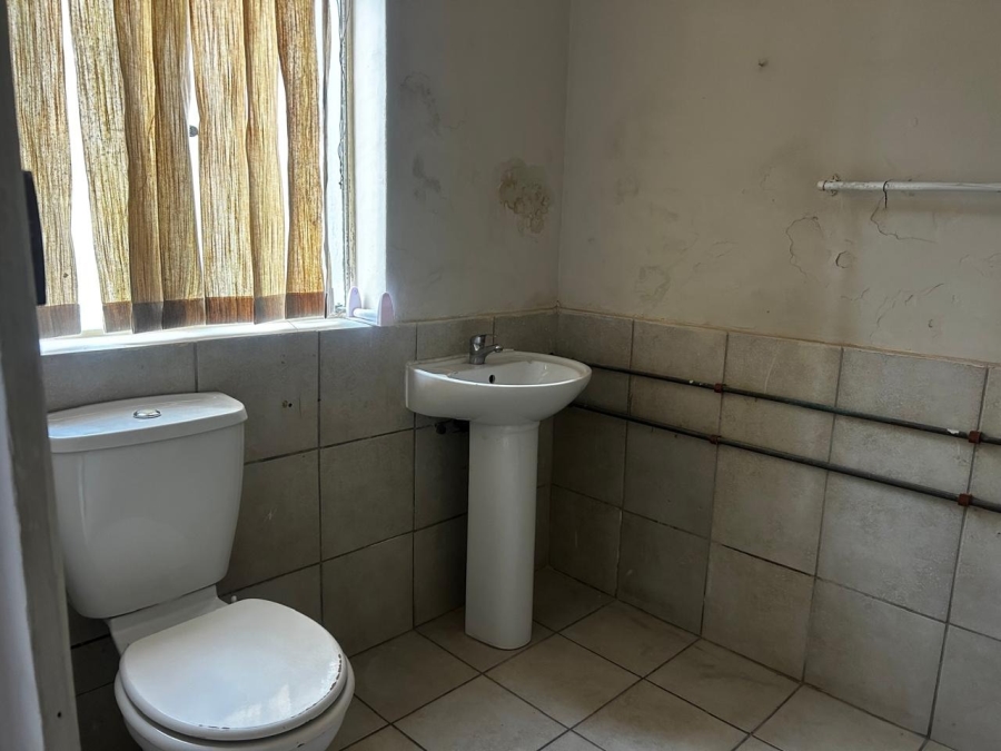 17 Bedroom Property for Sale in Quigney Eastern Cape